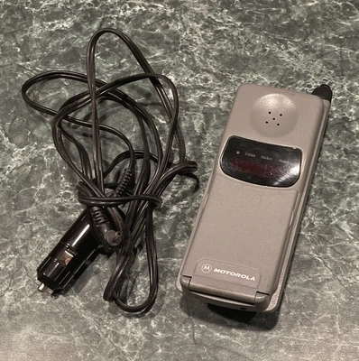 $19.99 • Buy Motorola Pocket Phone Signal Series 12822 W/ Battery & Car Charger Vintage 1996
