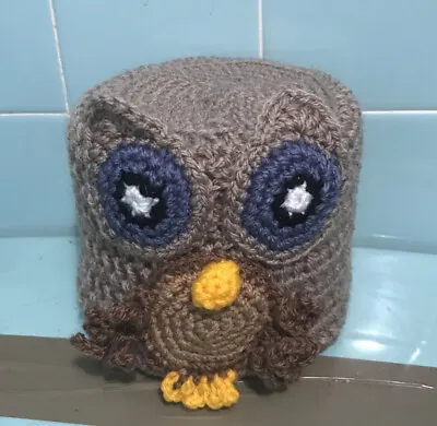 £8.50 • Buy Owl Hand Crochet Toilet Roll Cover.