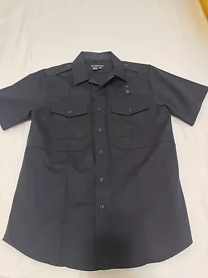 5.11 511 Tactical Series Button Shirt Mens Medium Short Sleeve Black • $24.95