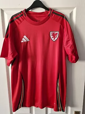 Wales 2024 Home Shirt Size XL Slim Fit • £15