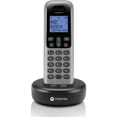 Motorola T6 Series T611 Digital Cordless Telephone With Answering Machine • $38.94