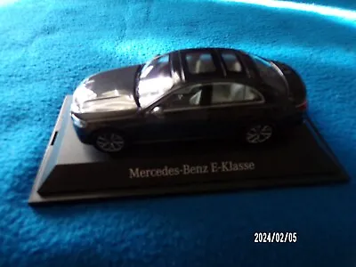 Mercedes-Benz W 214 - E Class Limousine Graphite Gray 1:43 New • $44.73