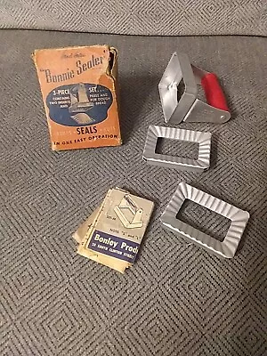 Vintage 1950s Handi Hostess BONNIE SEALER Kitchen Gadget Krimps Seals Cuts #501 • $10