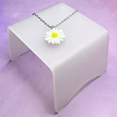Daisy Pendant Necklace - New With Tags - Cute Fun Unusual - Original Design • £7.99