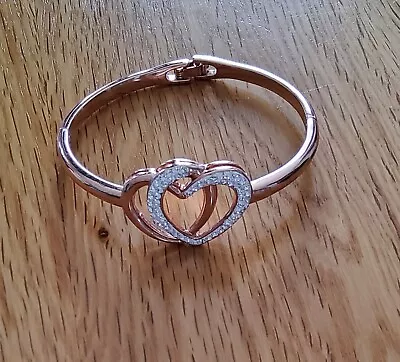 Warren James Swarovski Rose Gold Crystals Double Heart Bracelet New Without Tag  • £25