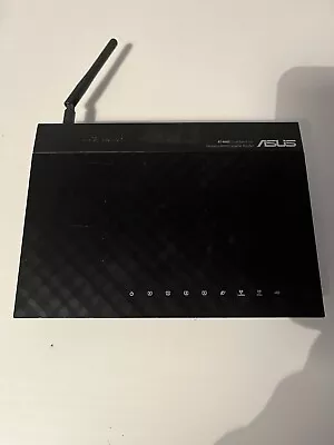 £40 • Buy Asus RT-N66U Gigabit Router Dual-band Wireless N900 2 X 450 Mbps 2.4GHz & 5GHz.