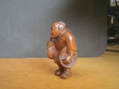 2b. Hand Carved Wood Netsuke Japanese Man Carrying Mask & Hat Collectable Figure • £24.99
