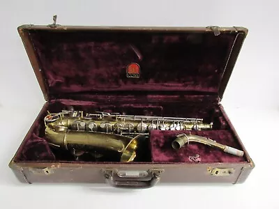 Cg Conn Ltd Saxophone W/case • $299.99