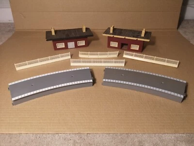£0.99 • Buy Hornby Triang R462 Platform Pieces 2x Ticket Office R473 And 4 Fences