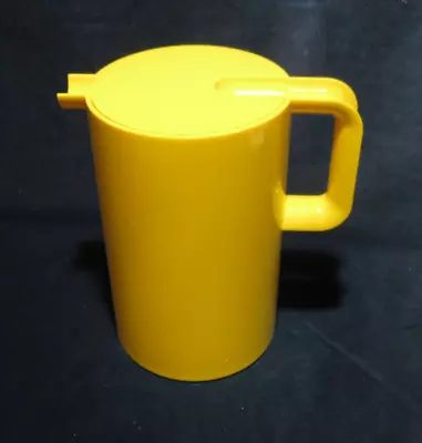 HELLER  MASSIMO VIGNELLI  1978 MCM  8   Melamine Pitcher In YELLOW • $29