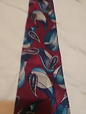 Vintage Men's Silk Necktie Italy UNIQUE Beautiful Pattern Bella Nova  • $10