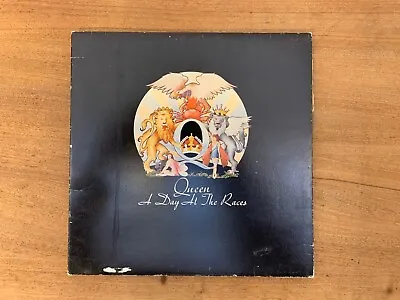Queen – A Day At The Races - UK 1976 - EMI – EMTC 104 • £9.99