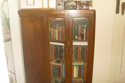 $249 • Buy Vintage/Antique Style Deco Design Wooden Bookcase -Dark Brown Timber