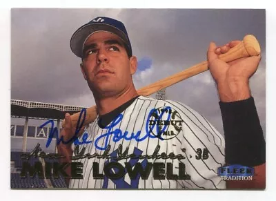 1999 Fleer Tradition Mike Lowell Signed Card Baseball MLB Autograph AUTO #254 • $20