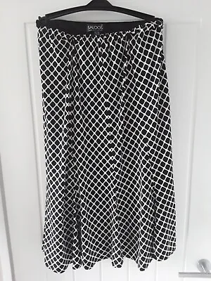 Saloos Skirt Size 14 Black + White • £1.99