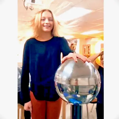 Van De Graaff Generator Motorised In Heavy Motor With All Practical Accessories • $330