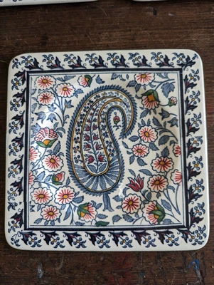 £100 • Buy 11 Vintage 1940s Gien Square Plates