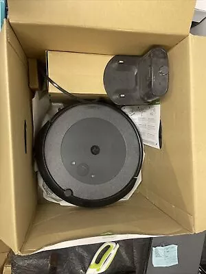 IRobot Roomba J7 Vacuum Cleaning Robot UNIT ONLY AS IS - Free Shipping • $50