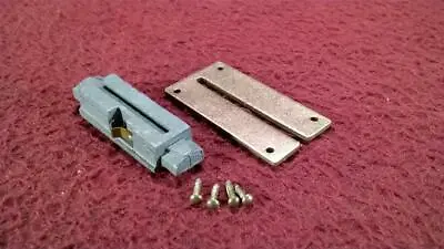 S American Flyer 644 Crane Car - Chassis Weight & Mount Plate Assy • $3.46