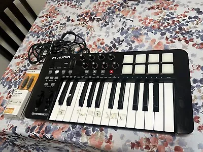 M-Audio OXYGEN25 USB MIDI Controller With Smart Controls Sell As It Is • $50