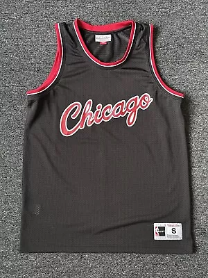 Mitchell & Ness Chicago Bulls Jersey Men's Small Basketball NBA SPELLOUT Black • $39.95