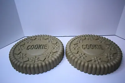 $18.99 • Buy Lot Of 2 Williams Sonoma Cake Brownie Pan Mold Sandwich Cookie Cast Aluminum Pan