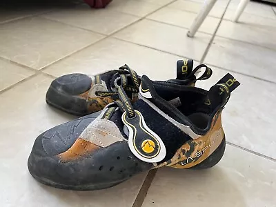 La Sportiva Solution Climbing Shoes Black And Yellow Size 42 Very Good Condition • $80