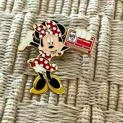 WALT DISNEY WORLD Cast Member Exclusive LE 1500 Minnie Mouse Pin • $0.99