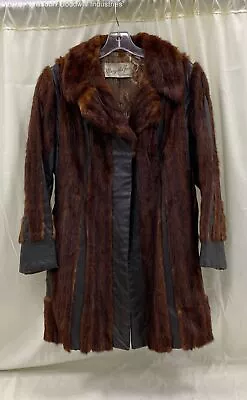 Margulis Furs Women Red Brown/Dark Brown Vintage Leather & Animal Fur Coat • $15.50