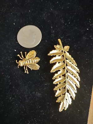 Lot 2 Vintage Signed MMA 1982 Metropolitan Museum Of Art Bee And Leaf Pin Brooch • $79.99