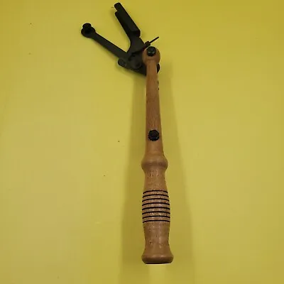 Vintage Hand Held Skeet Trap Clay Bird Pigeon Thrower Wood Handle • $29.99