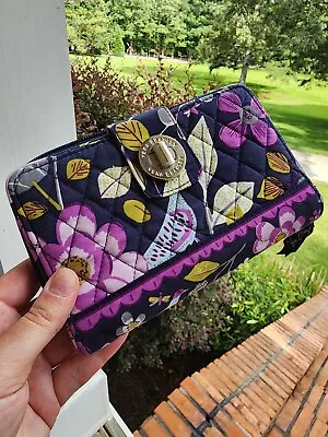 Vera Bradley Turnlock Wallet In FLORAL NIGHTINGALE  • $29.99