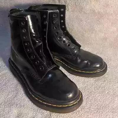 Doc Martins Air Wair Woman Black Boots Size 7 Good Condition • $50