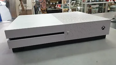 $20.50 • Buy Microsoft Xbox One S 1tb Console 1681 *won't Read Discs*