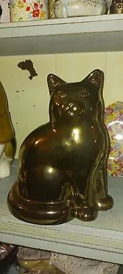 Ceramic Cat Statue • $20