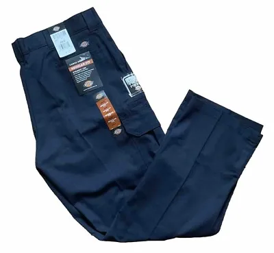 Dickies Men’s Navy Regular Fit Straight Leg Cargo Pants 42/32 NWT Flex • $17.99