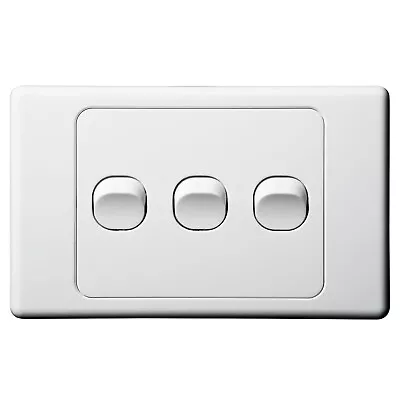 3 Gang Light Switch Horizontal ORIGINAL • $9