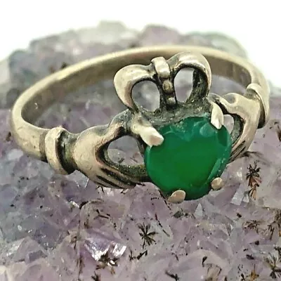 Dakota West Designs Sterling Silver 6mm Green Gemstone Claddagh Ring Size 5 • $36