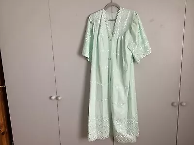 Ladies Summer Dressing Gown Size 22-24 • £4