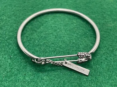 Marc By Marc Jacobs Safety Pin Silver Tone Bracelet Bangle Pre Owned One Size • £29.99