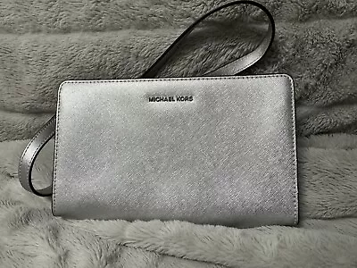 New Authentic Michael Kors Leather Crossbody Clutch Silver Saffiano Leather • $125