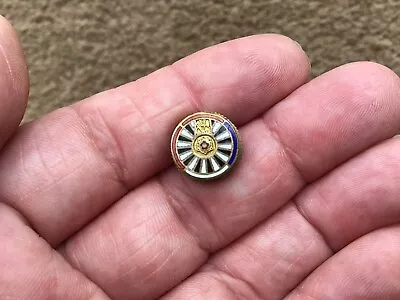 Round Table Of Netherlands Vintage Enamel Badge • $8.09