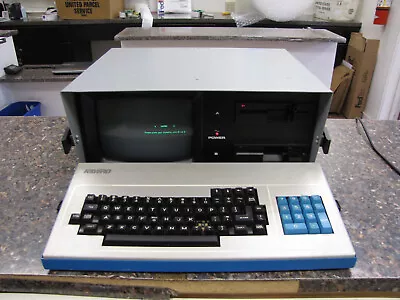 Vintage Kaypro 2 Portable Computer With Keyboard - Powers And Displays • $99.99