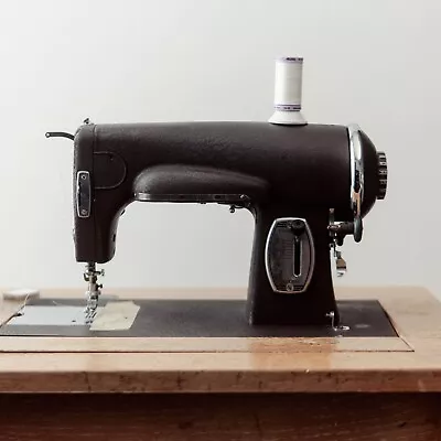 Vintage Kenmore Sewing Machine 1942 (built By White) • $182