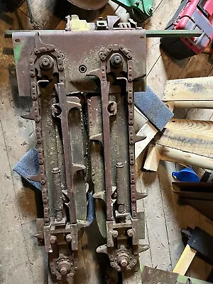 $985 • Buy John Deere 643 Corn Head Gathering Unit