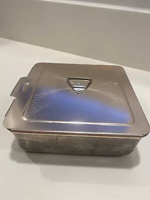 Vtg Mirro Aluminum 8 X 8 X 2 5/8 Cake Brownie Pan Slide On Lid  & Handle USA • $39.95