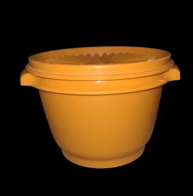 VINTAGE TUPPERWARE ORANGE Food Saver Storage Bowl 886-10 With 812-11 Lid EUC  • $8.95