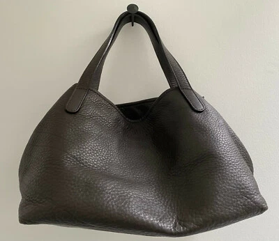 £200 • Buy MAX MARA Dark Brown Pebbled Leather Top Handle Slouch Shoulder Bag + Dustbag