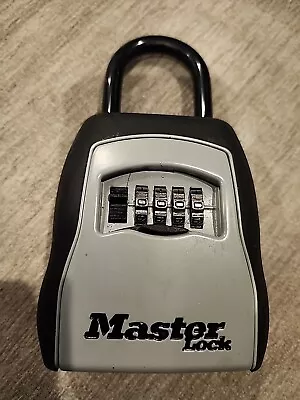 Master Lock Combination Box Portable Security Safe 4-Digit Key Storage No Code • $13.50