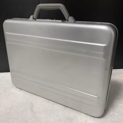 Zero Halliburton Aluminum Laptop Case Attache Case Silver Dial Lock Pre-Owned • $148.80